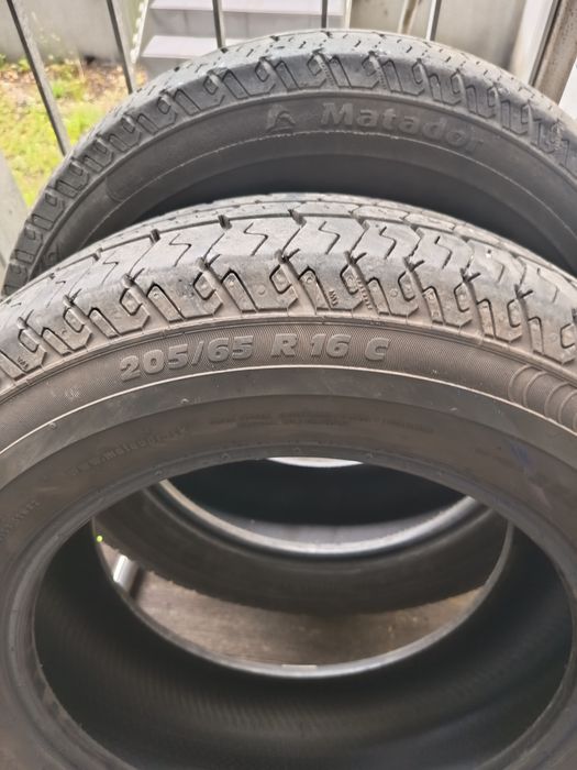 Opony do busa 205 /65 16 c sprzedam
