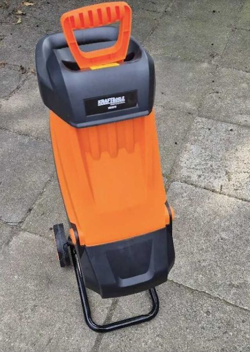 подрібнювач гілок з подвійними ножами измельчитель веток електричний