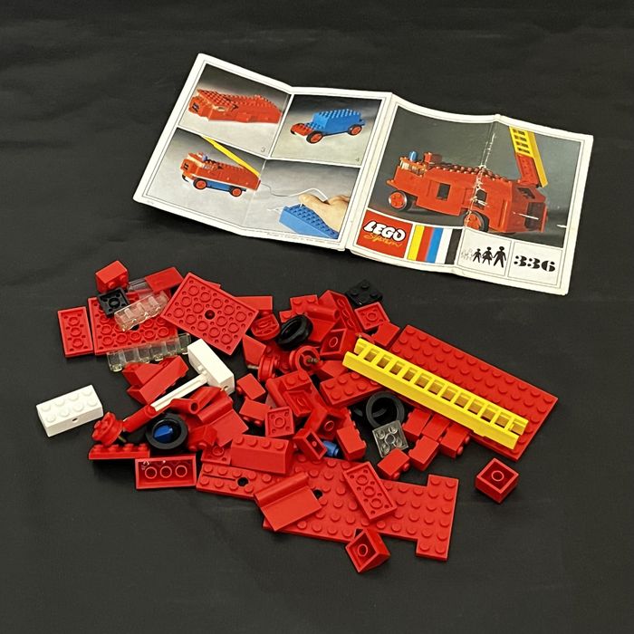 336 LEGO Wóz strażacki