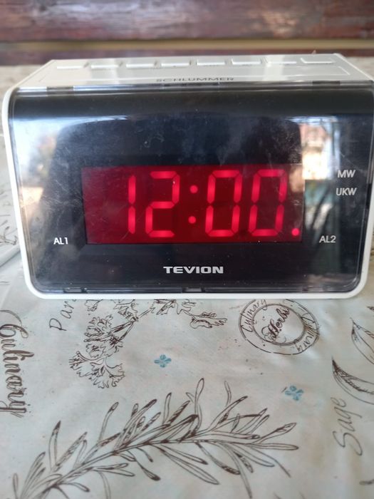 Радио Часы будильник