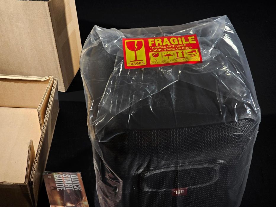 Нова колонка JBL PartyBox Encore Essential 100W RGB (JBLPBENCOREESSEP)