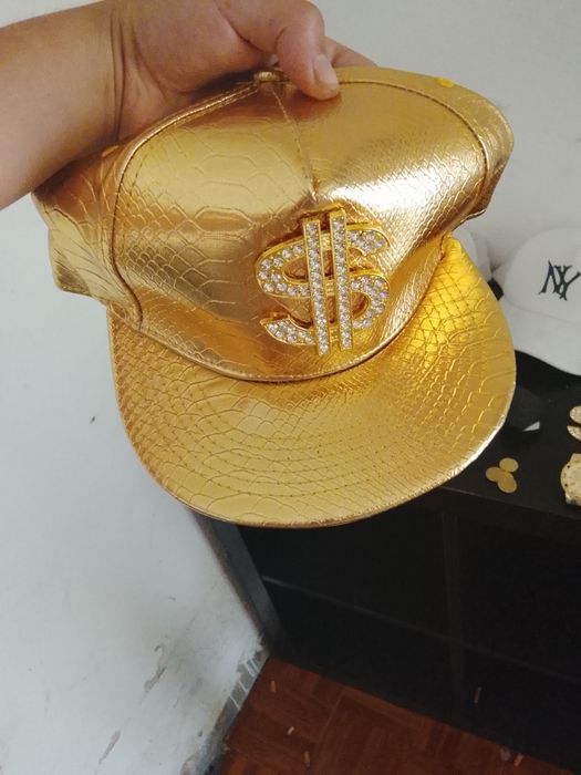 Chapéu ouro novo