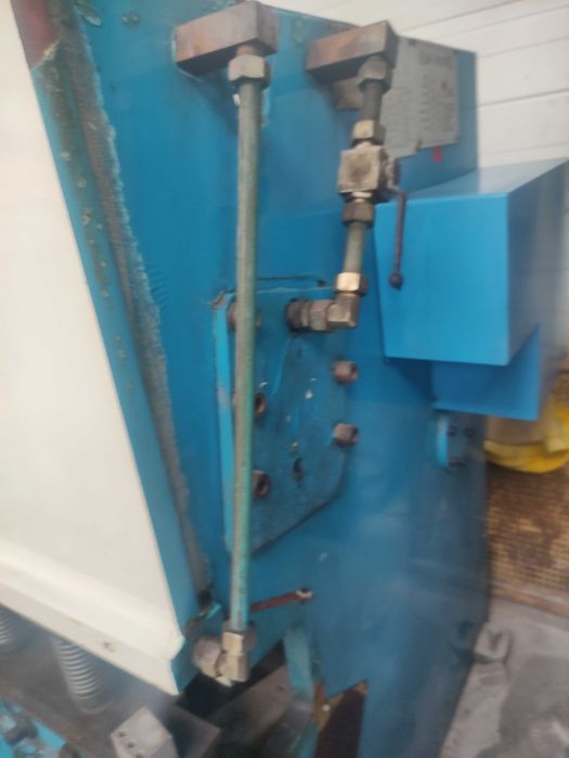 hydrauliczne nozyce gilotynowe do blachy gilotyna  8X3200MM ALLMAC