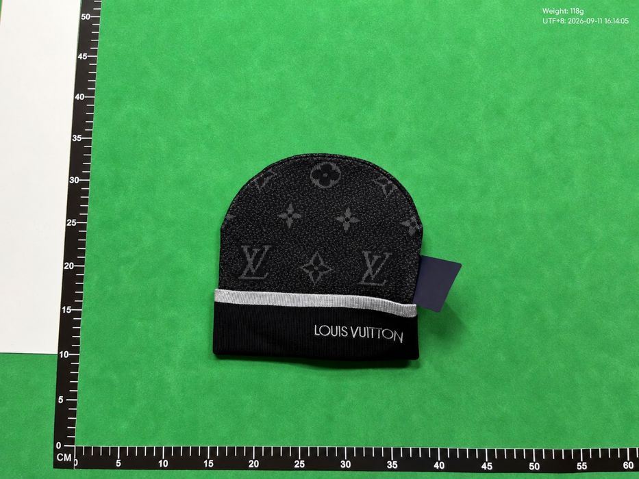 Gorro L.V my monogram