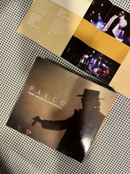 Cds do cantor Pedro Abrolhosa impecável