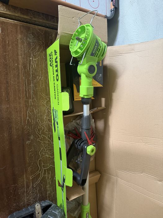 Maquina de cortar beira da relva