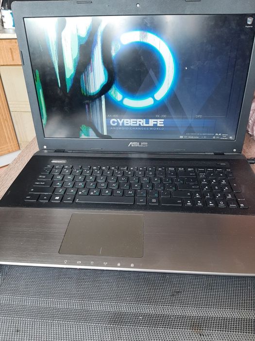 Продам ноутбук Asus 17 дюймов