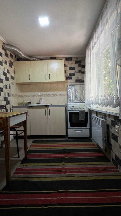 Продам 1-комнатную квартиру в общем дворе (р-н ТЦ Портал )