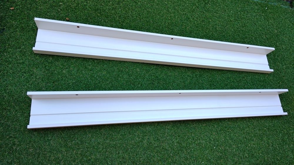 Par de Prateleiras para Quadros IKEA MOSSLANDA (Brancas - 115 cm)