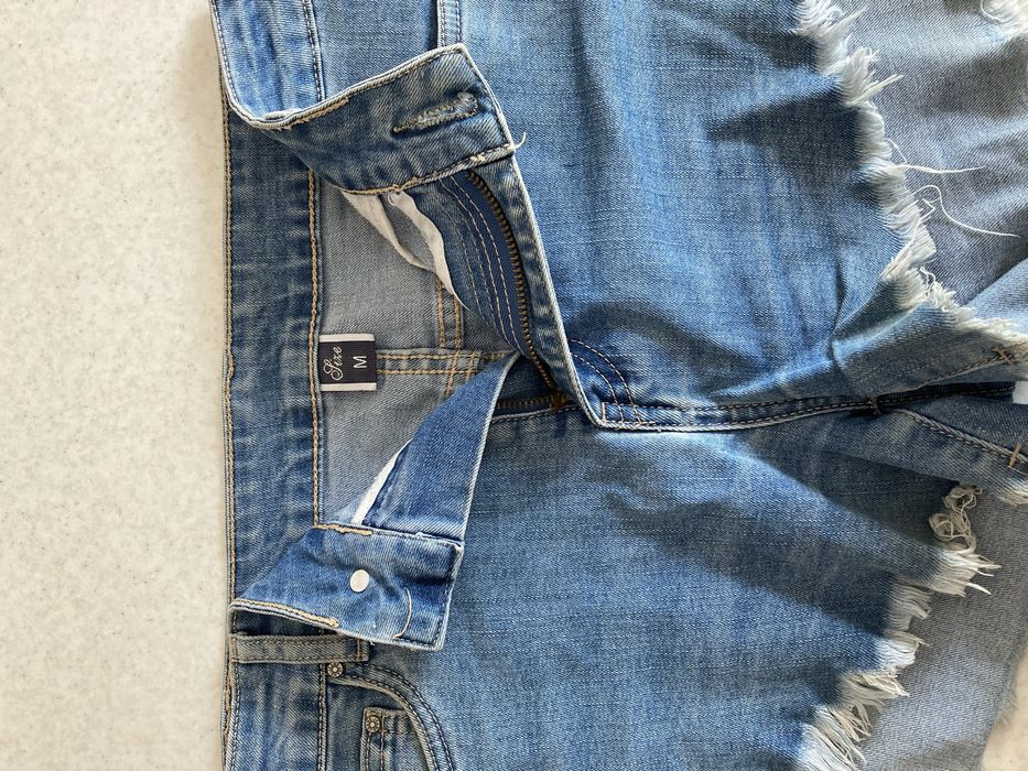 Джинсові шорти р М