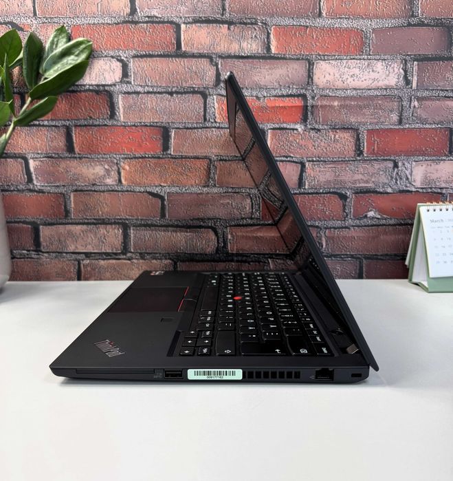 Ноутбук Lenovo ThinkPad T14 G1·Ryzen 3 4450U·16GB+SSD 256·14"IPS