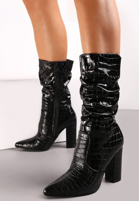 Czarne botki na słupku z ekoskóry