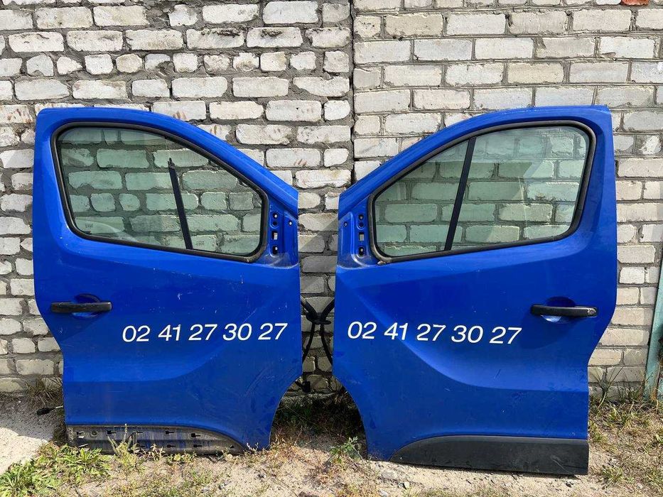 Двері дверь дверка передні Renault Trafic 3 Рено Трафик 3 806747016R