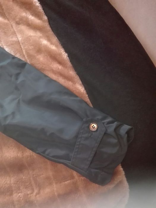 Casaco tipo militar, impermeável, tamanho L e alcochoado