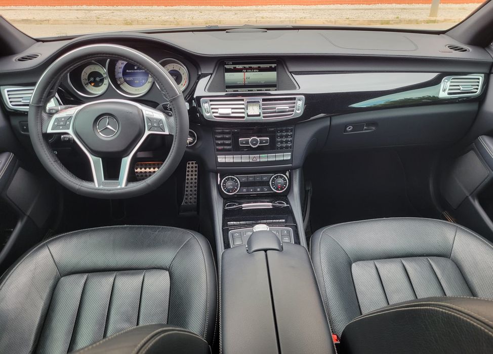 MERCEDES BENZ CLS 500 AMG V8 Biturbo exclusivo em Portugal