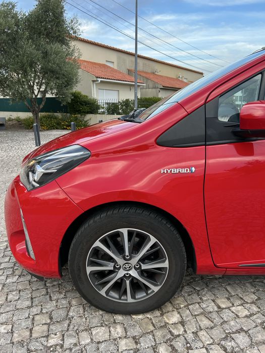Toyota Yaris Y20 Club Hybrid | Automático | GPS | Câmara | Bancos Aquecidos