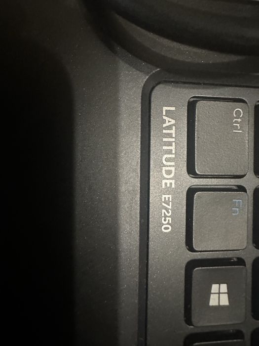 Dell 7250 em otimo estado i5 pro