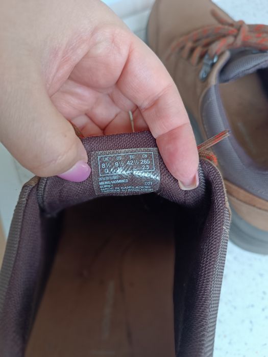 Туфлі, кросівки, черевики Clarks шкіряні Waterproof