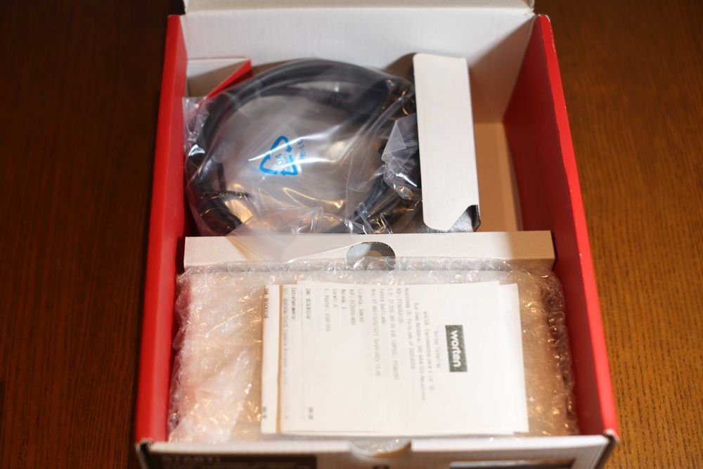 Nintendo Switch OLED + Switch V2