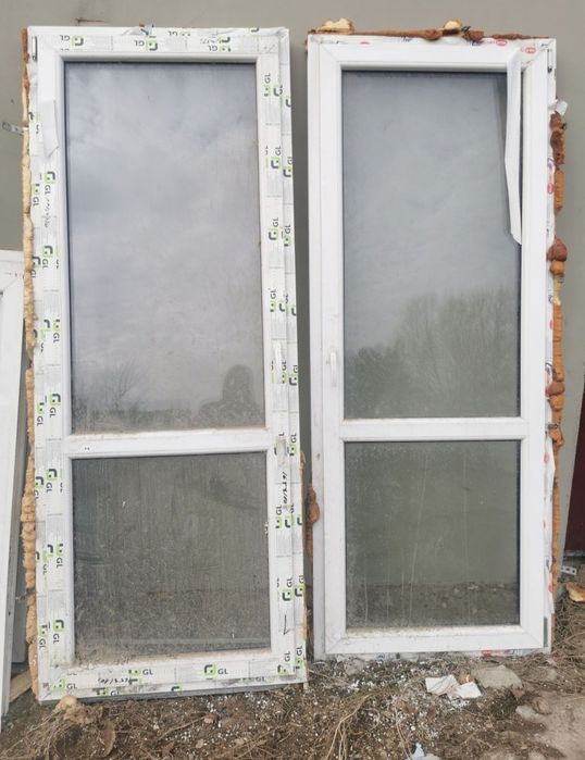 Sprzedam Okna i drzwi balkonowe z demontażu plastikowe