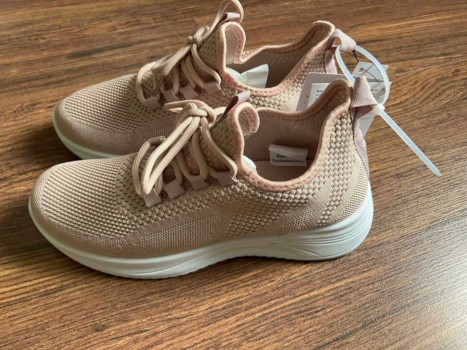 Cleve damskie buty sportowe nowe lekkie wygodne 38 różowe