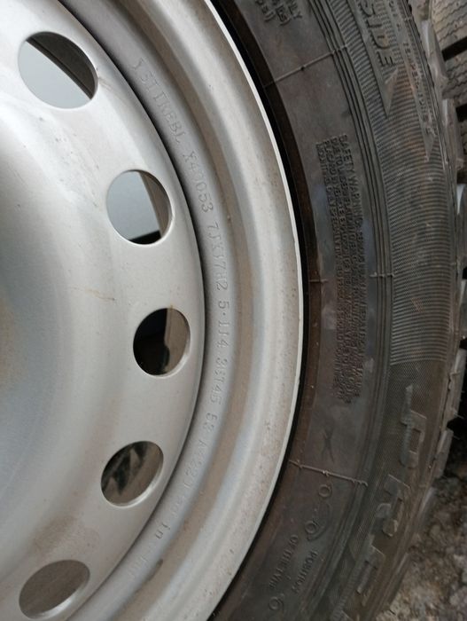 Продам диски с резиной на Нисса X -TRAIL