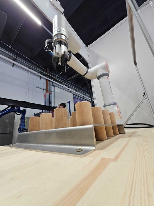 Zestaw do CNC | Fairino FR5 , monitor, chwytak + akcesoria w zestawie
