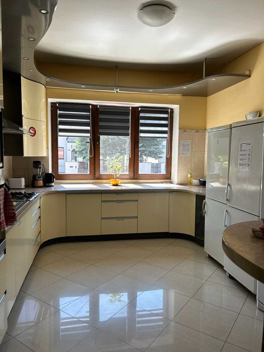 Проживання у Варшаві. Дешево. Різні райони Хостел. Дзвоніть