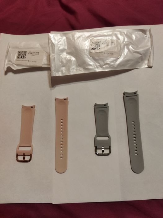 Часы наручные женские с батарейкой.