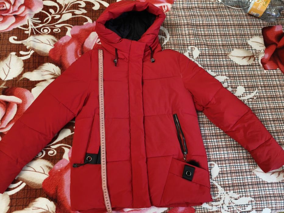 продам жіночу куртку