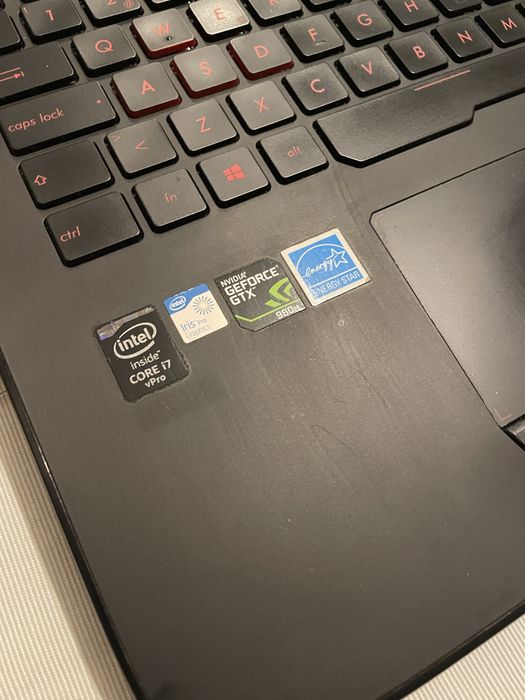 Computador ASUS ROG751J