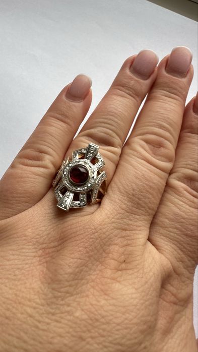 Кольцо золотое перстень с рубином и бриллиантами 585, размер 18, 6,71г