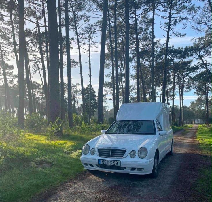 Mercedes Autocaravana/ Ambulância automática
