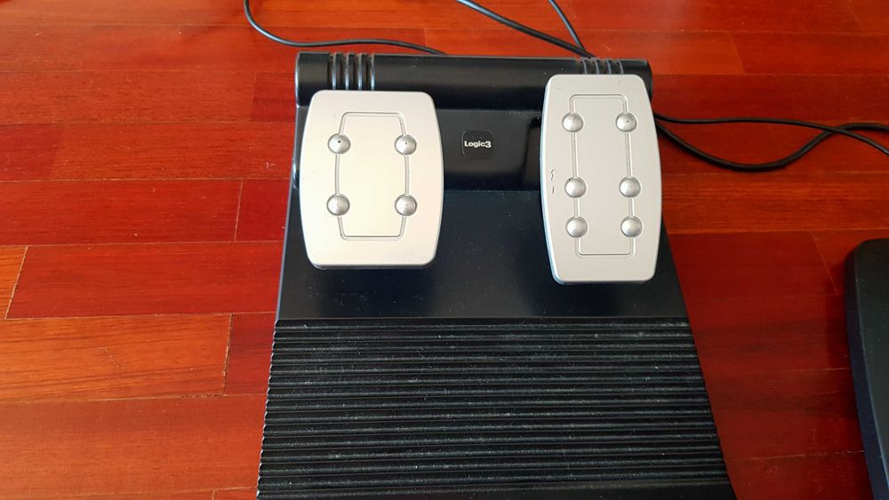 Vendo jogos Ps3, DS, Wii, volante e pedais da logic3 da ps3