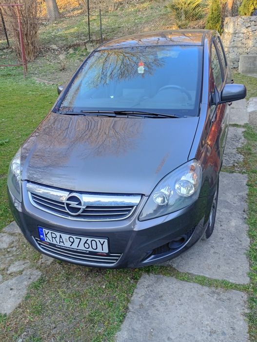 Opel zafira B super stan