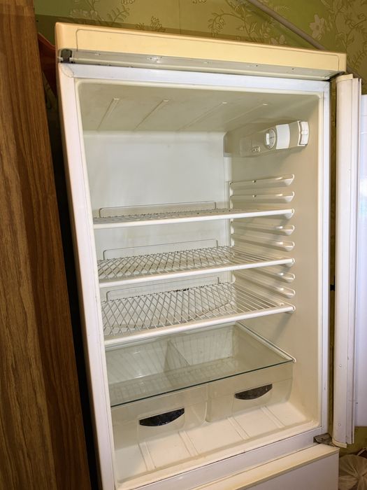 Робочий холодильник Gorenje