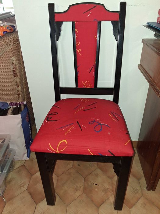 Conjunto de três cadeiras