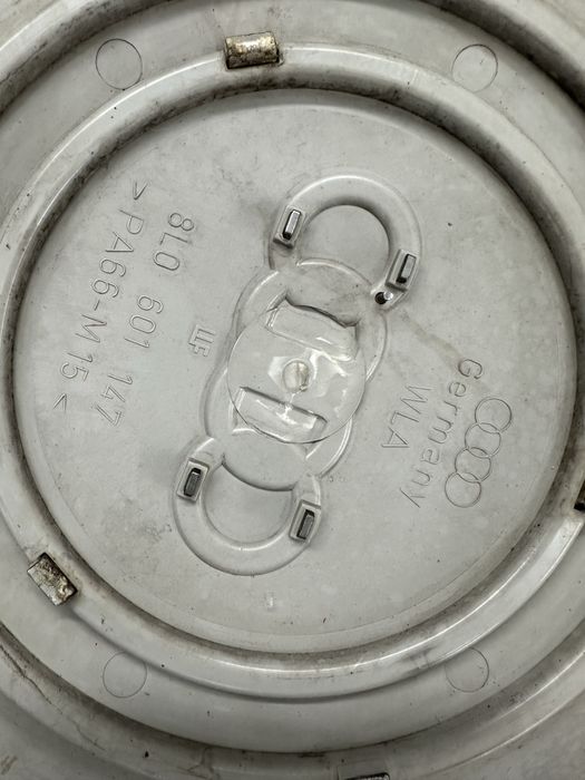 Oryginalne kołpaki AUDI 15” 8L0.601.147  15cali