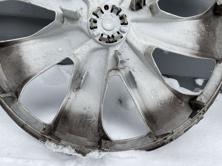 Комплект оригінальних ковпаків Renault R15