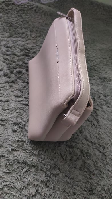 Новая сумочка с ремешком