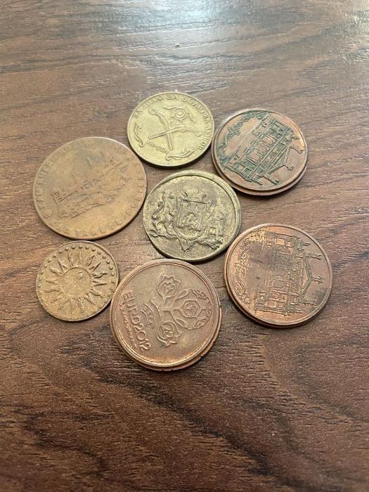 Kolekcja różnych monet – dla kolekcjonera