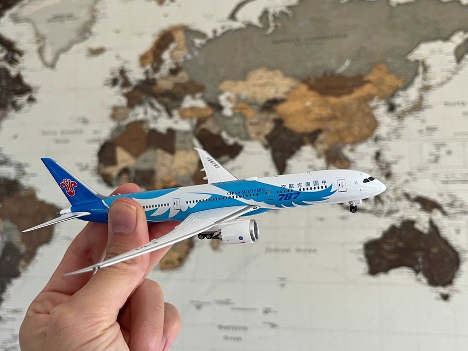 Miniatura China Southern B787