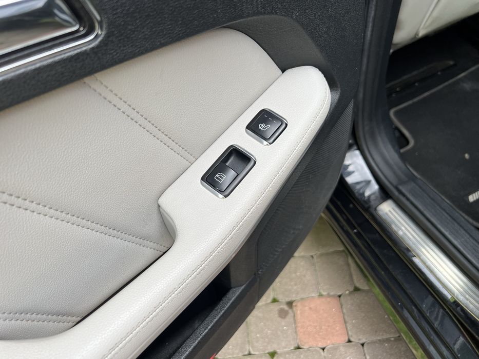 Продам Mercedes Benz E212 AMG праве кермо.