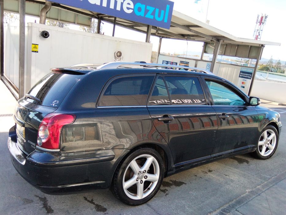 Toyota avensis D-4d — photo 3
