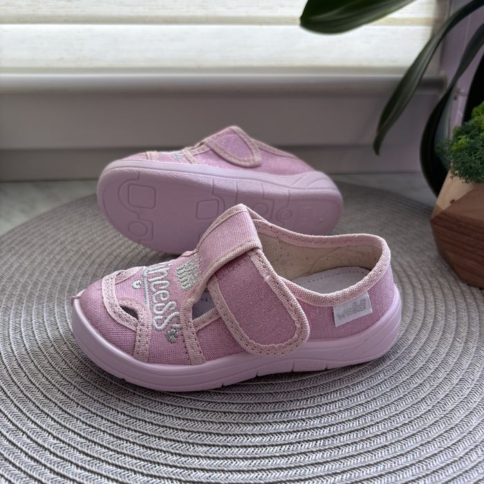 Тапочки дитячі Waldi для дівчинки в садок,валді,24,26,30