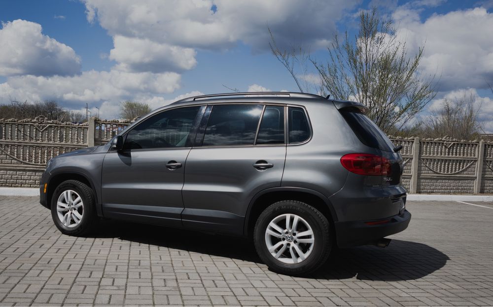 Volkswagen  tiguan 16