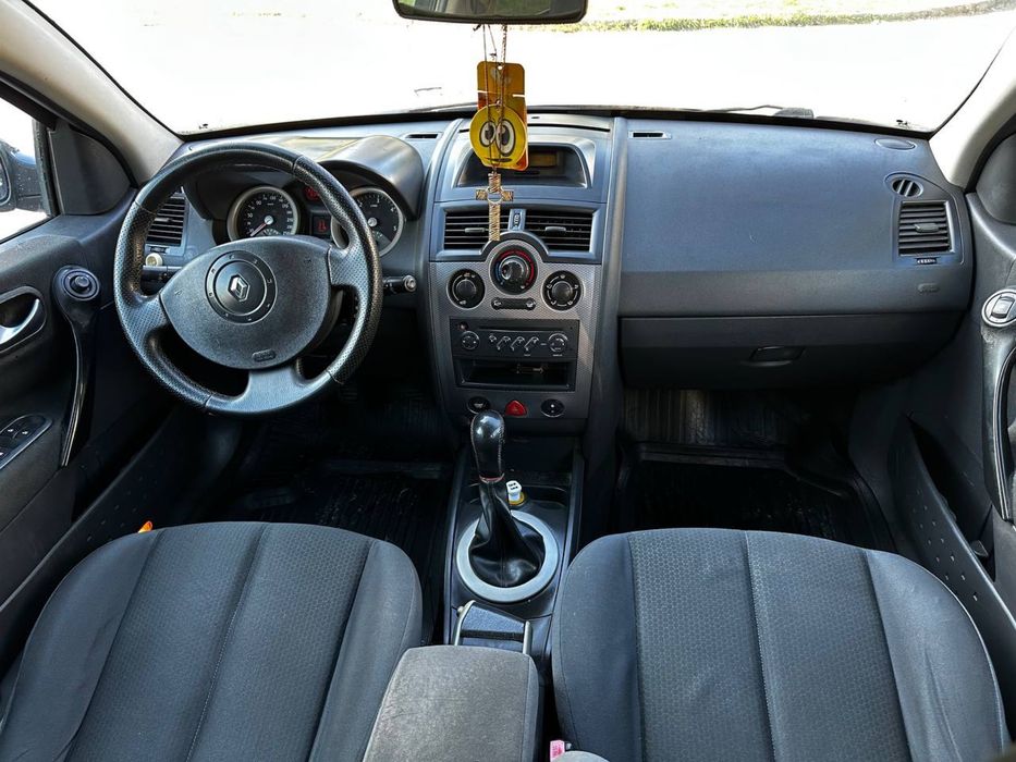 Renault Megane 2, 2005 рік, 1.5 турбодизель, механічна коробка.