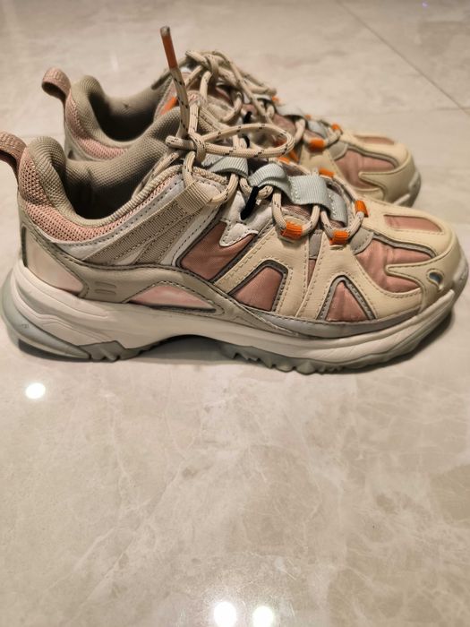 Кросівки Zara 35 розмір