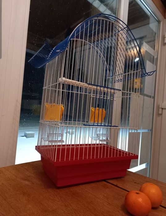Клітка для попугаїв та пташок