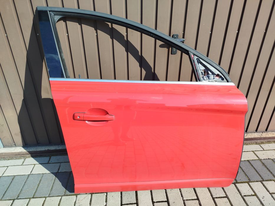 Volvo XC60 Drzwi Prawe Przod Kod 612-46